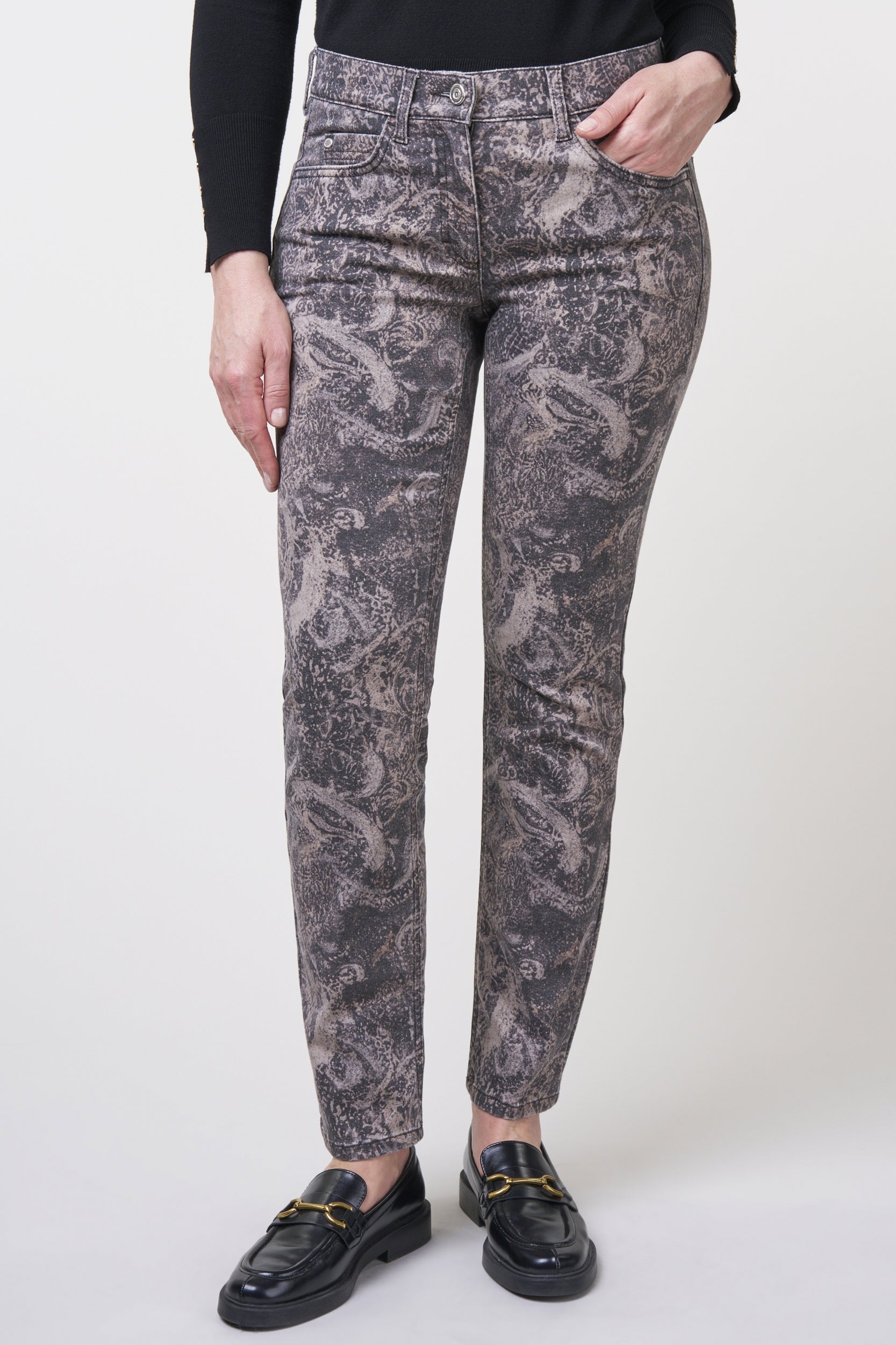 Twigie Shape-On Straight Jeans | Paisley Print Pants ZRS