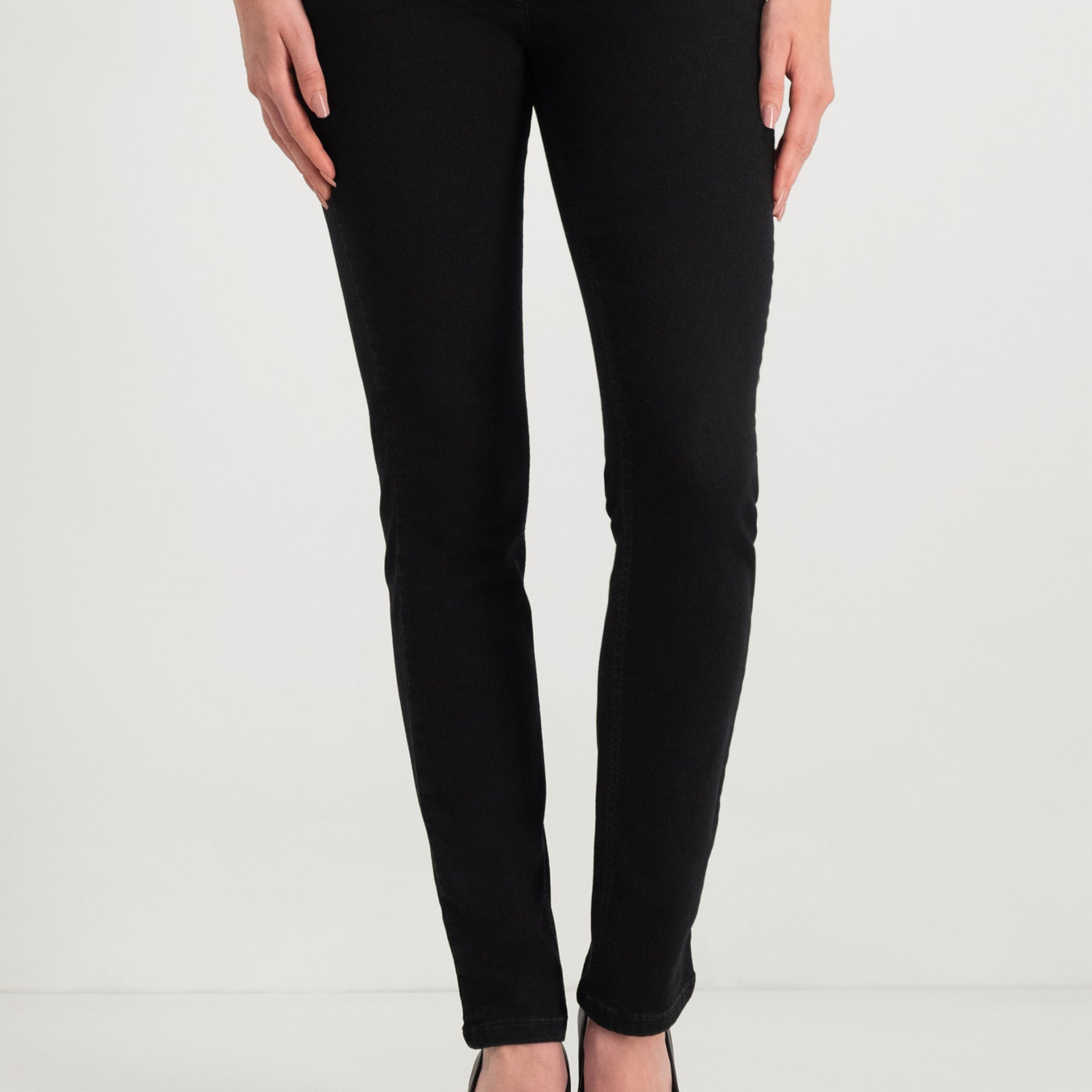 Twigie Shape-On Straight Jeans | Black Black Pants ZRS