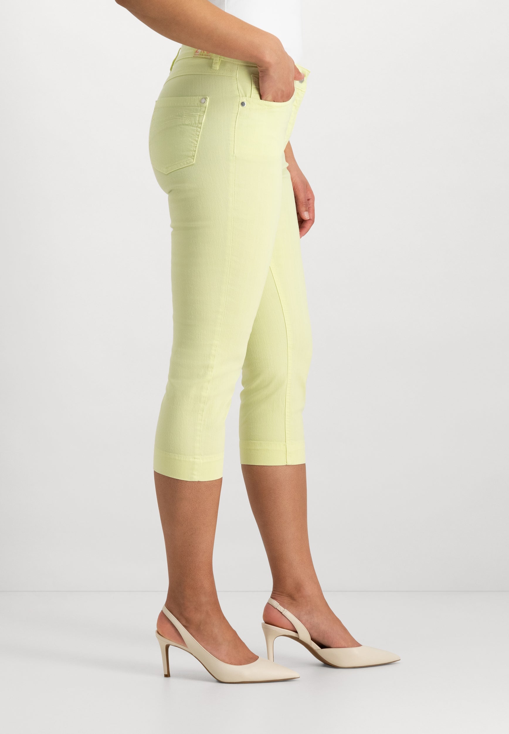 Kora Coloured Light Denim Cropped Jeans | Lime