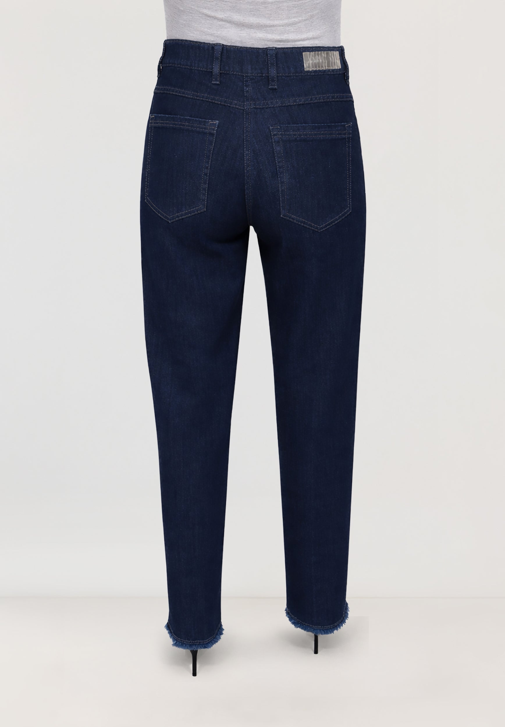 Gretha Comfortable Tapered Jeans | Indigo